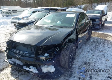 2025 Toyota Camry Xle z USA, uszkodzony, nr VIN 4T1DBADK5SU516861